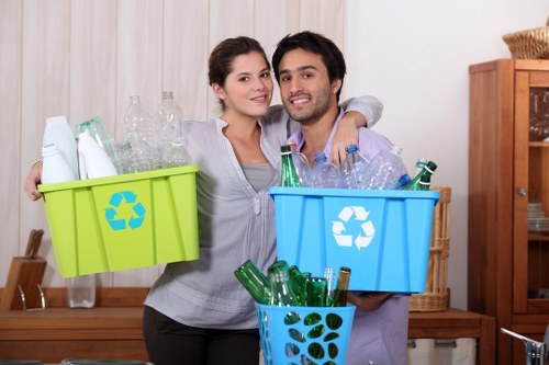 Recycling process in a builders waste clearance facility